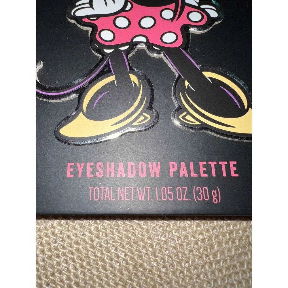 Disney Minnie Mouse Eyeshadow Palette--12 Shades--Brand New